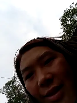 Snapshot of quynhkoolbae chatting on 10-28-25, 11:29 quynhkoolbae online show from 10-28-25, 11:29