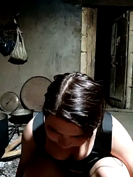 Snapshot of quynhkoolbae chatting on 10-29-25, 12:07 quynhkoolbae online show from 10-29-25, 12:07