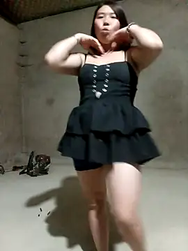 Snapshot of quynhkoolbae chatting on 11-10-25, 12:48 quynhkoolbae online show from 11-10-25, 12:48