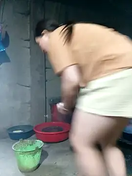 Snapshot of quynhkoolbae chatting on 11-15-25, 11:32 quynhkoolbae online show from 11-15-25, 11:32