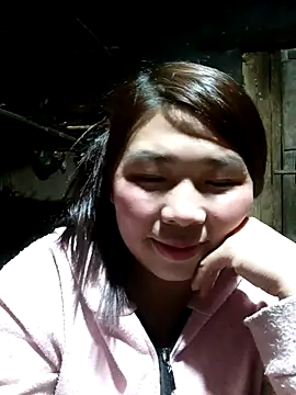 Snapshot of quynhkoolbae chatting on 11-20-25, 02:06 quynhkoolbae online show from 11-20-25, 02:06