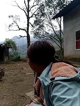 Snapshot of quynhkoolbae chatting on 11-23-25, 11:26 quynhkoolbae online show from 11-23-25, 11:26