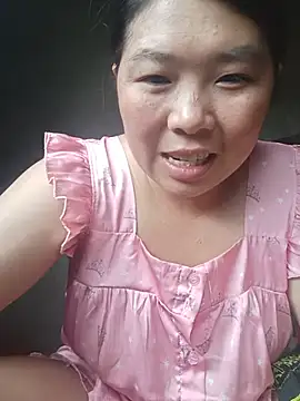 Snapshot of quynhkoolbae chatting on 06-22-26, 12:35 quynhkoolbae online show from 06-22-26, 12:35