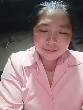 Snapshot of quynhkoolbae chatting on 06-26-26, 01:26 quynhkoolbae online show from 06-26-26, 01:26