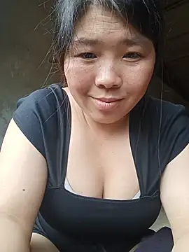 Snapshot of quynhkoolbae chatting on 07-07-26, 02:03 quynhkoolbae online show from 07-07-26, 02:03