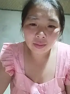Snapshot of quynhkoolbae chatting on 07-13-26, 12:41 quynhkoolbae online show from 07-13-26, 12:41