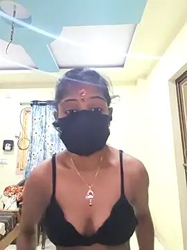 mounika26 online show from 10-21-25, 08:37