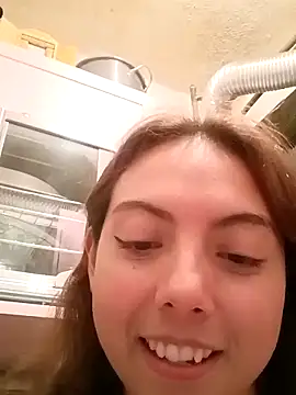 Snapshot of MoonBlueSex chatting on 09-14-25, 04:33 MoonBlueSex online show from 09-14-25, 04:33