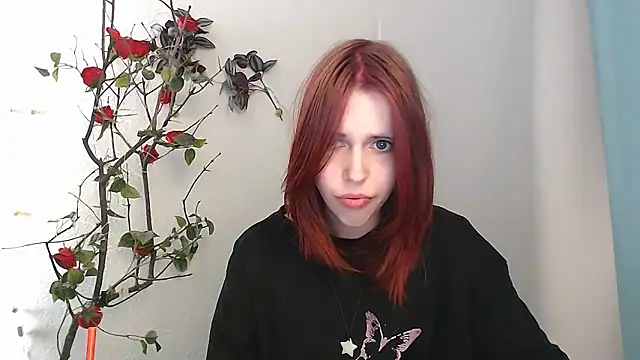 Snapshot of GuessMe___ chatting on 04-30-26, 02:12 GuessMe online show from 04-30-26, 02:12