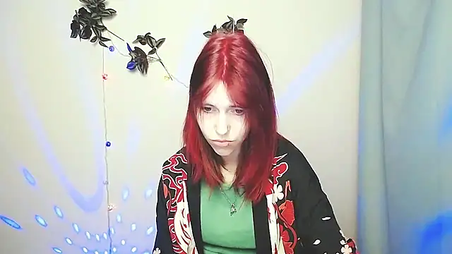 Snapshot of GuessMe___ chatting on 06-25-26, 10:03 GuessMe online show from 06-25-26, 10:03