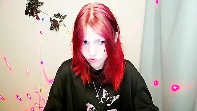 Snapshot of GuessMe___ chatting on 06-30-26, 09:49 GuessMe online show from 06-30-26, 09:49