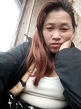 miumiu 00 online show from 10-27-25, 09:24