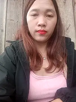 miumiu 00 online show from 11-13-25, 02:32