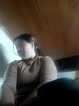 Snapshot of miumiu_00 chatting on 02-18-26, 11:01 miumiu 00 online show from 02-18-26, 11:01