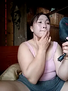 Snapshot of miumiu_00 chatting on 03-24-26, 08:19 miumiu 00 online show from 03-24-26, 08:19