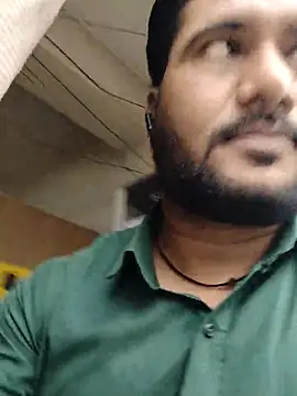 Snapshot of VijayLover69 chatting on 10-28-25, 09:46 VijayLover69 online show from 10-28-25, 09:46