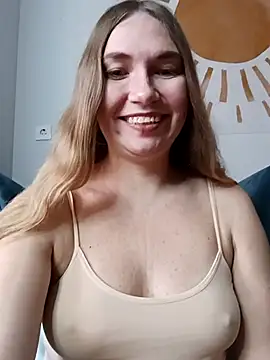 KisaVixen online show from 11-28-25, 10:51