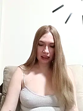 KisaVixen online show from 03-18-26, 09:51