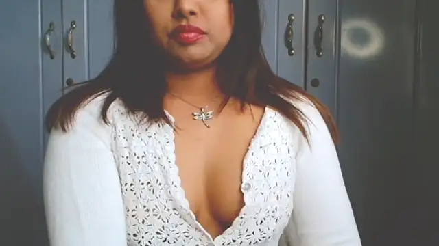 Snapshot of Indian_GlowingMiax chatting on 09-14-25, 11:42 Indian GlowingMiax online show from 09-14-25, 11:42