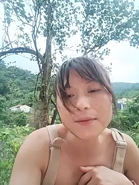 Snapshot of linda_bae00 chatting on 05-20-26, 11:38 linda bae00 online show from 05-20-26, 11:38