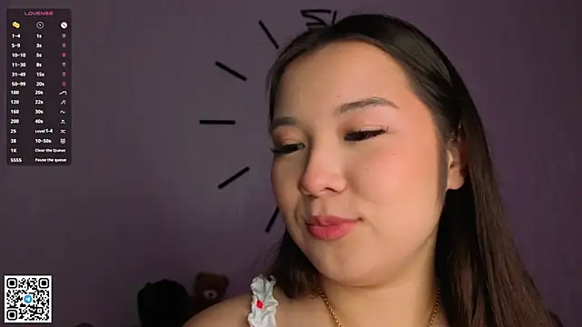 AlberthaEscue online show from 11-12-25, 04:13