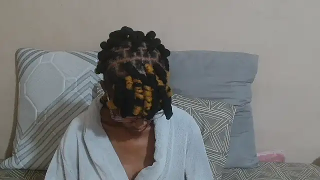 Snapshot of SugarPoppy24xxx chatting on 09-19-25, 04:18 SugarPoppy24xxx online show from 09-19-25, 04:18