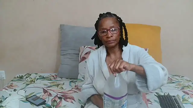 Snapshot of SugarPoppy24xxx chatting on 10-06-25, 11:51 SugarPoppy24xxx online show from 10-06-25, 11:51