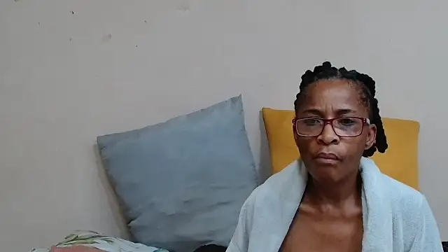 Snapshot of SugarPoppy24xxx chatting on 10-11-25, 08:46 SugarPoppy24xxx online show from 10-11-25, 08:46