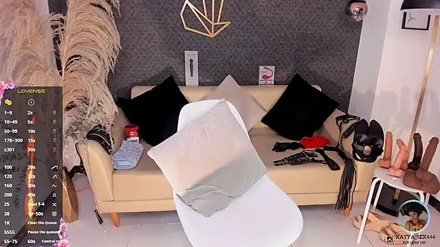 Katia fire online show from 09-28-25, 05:13