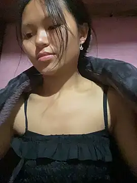 Snapshot of milo_bae chatting on 02-20-26, 12:18 milo bae online show from 02-20-26, 12:18