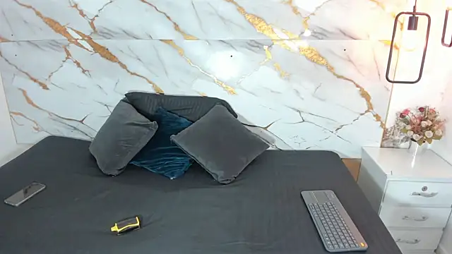 alise rouse online show from 10-02-25, 04:08