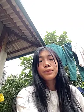 Snapshot of EmLy02 chatting on 10-30-25, 09:55 EmLy02 online show from 10-30-25, 09:55