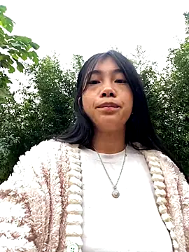 Snapshot of EmLy02 chatting on 10-30-25, 11:38 EmLy02 online show from 10-30-25, 11:38