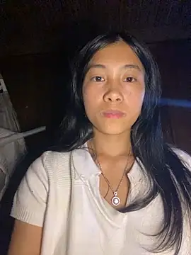 Snapshot of EmLy02 chatting on 11-09-25, 12:25 EmLy02 online show from 11-09-25, 12:25