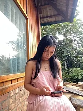 Snapshot of EmLy02 chatting on 11-10-25, 01:59 EmLy02 online show from 11-10-25, 01:59