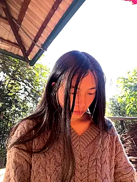 Snapshot of EmLy02 chatting on 11-30-25, 01:20 EmLy02 online show from 11-30-25, 01:20