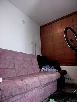 Snapshot of VioletaLorette chatting on 09-24-25, 03:10 VioletaLorette online show from 09-24-25, 03:10