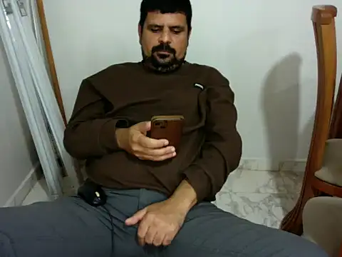 Snapshot of Diabloproducciones chatting on 09-29-25, 07:19 Diabloproducciones online show from 09-29-25, 07:19