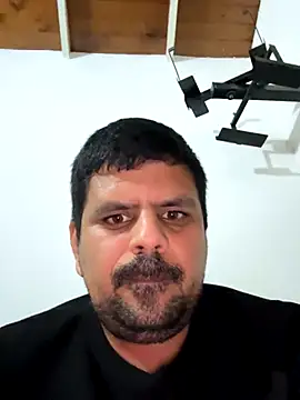 Diabloproducciones online show from 12-19-25, 01:23