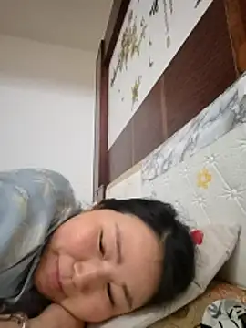 lingling5200 online show from 04-25-26, 01:41