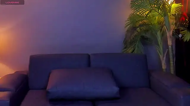 Snapshot of dennis_cox1 chatting on 10-30-25, 09:04 dennis cox1 online show from 10-30-25, 09:04