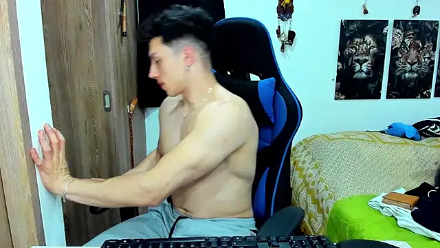 javiersexymann online show from 12-13-24, 12:09