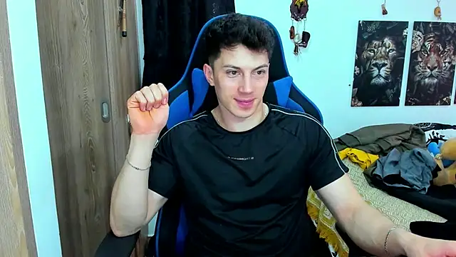 javiersexymann online show from 01-03-25, 05:42