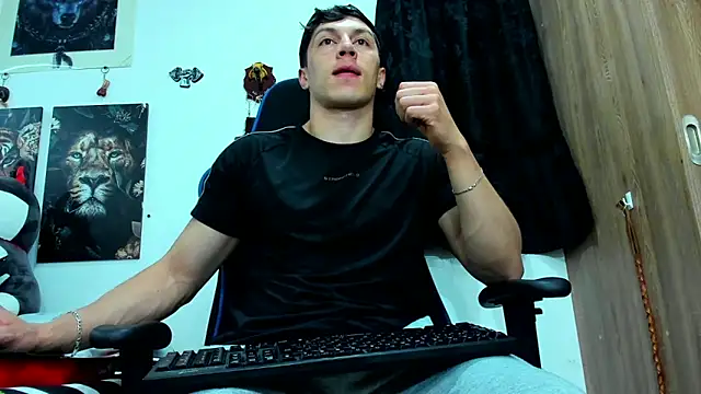 javiersexymann online show from 03-02-25, 03:24