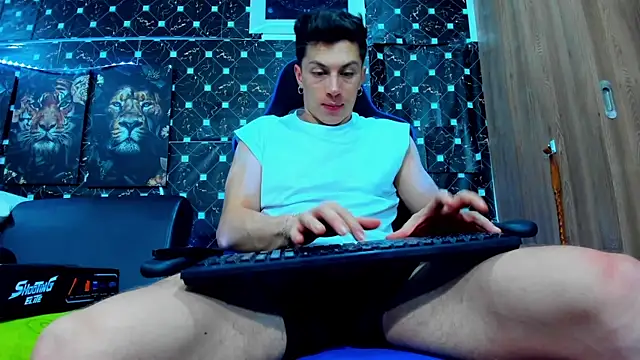 javiersexymann online show from 09-09-25, 01:49