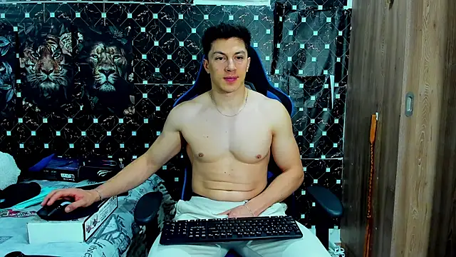 javiersexymann online show from 05-03-26, 11:22