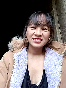 Snapshot of Mini3333 chatting on 10-26-25, 12:27 Mini3333 online show from 10-26-25, 12:27