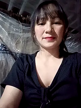 Snapshot of Mini3333 chatting on 11-22-25, 12:48 Mini3333 online show from 11-22-25, 12:48