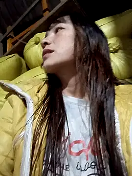 Snapshot of Mini3333 chatting on 11-25-25, 11:10 Mini3333 online show from 11-25-25, 11:10