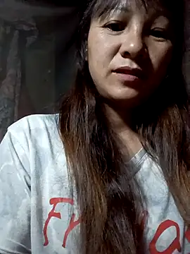 Snapshot of Mini3333 chatting on 12-13-25, 11:21 Mini3333 online show from 12-13-25, 11:21